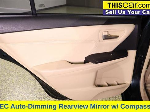 Used 2015 Toyota Camry XLE image 28