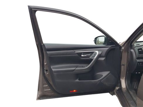 Used 2017 Nissan Altima 2.5 SL image 15