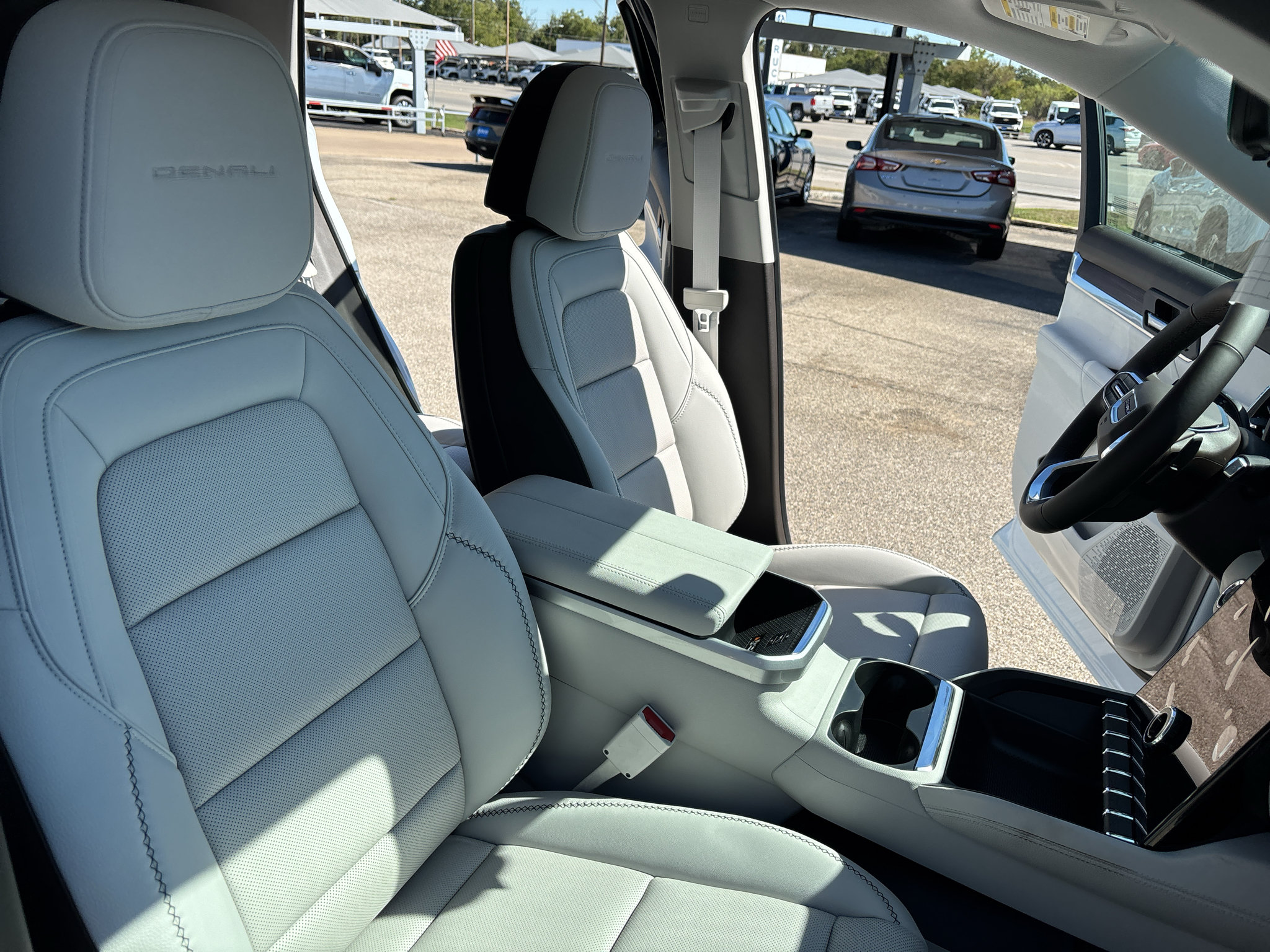 New 2027 GMC Terrain Denali AWD/4WD image 13