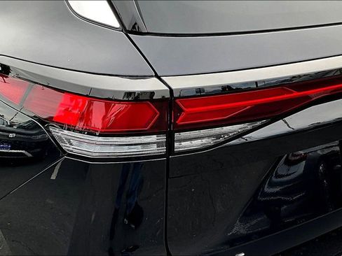 New 2026 Volkswagen Tiguan SE image 21