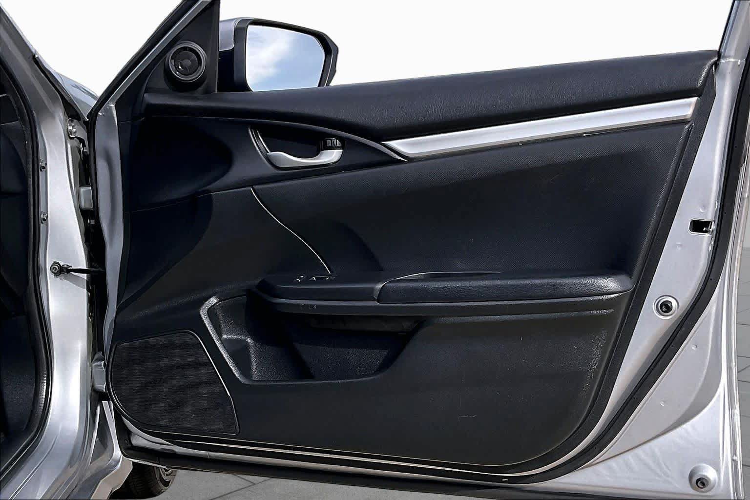 Used 2020 Honda Civic Sport image 23