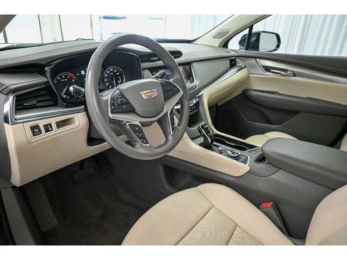 Certified 2021 Cadillac XT5 Premium Luxury image 33