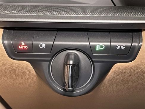 Used 2023 Porsche 911 Carrera image 35