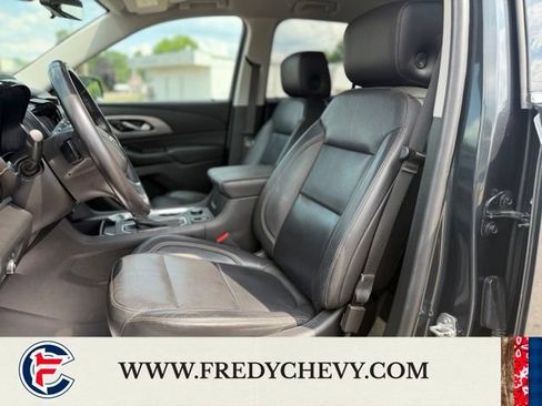 Used 2019 Chevrolet Traverse LT w/ LT Premium Package AWD/4WD image 29
