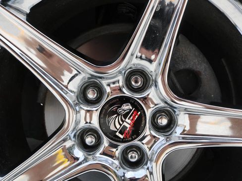 Used 1997 Ford Mustang GT RWD image 19