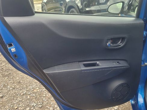 Used 2014 Toyota Yaris LE image 27