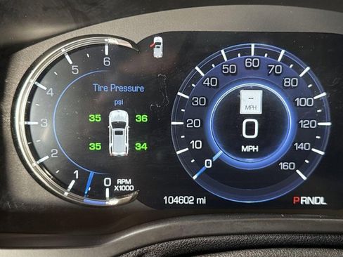 Used 2019 Cadillac Escalade Premium Luxury image 16