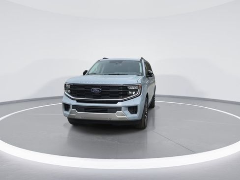 New 2026 Ford Expedition Max Platinum w/ Driver's Package AWD/4WD image 2