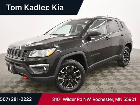 Used 2020 Jeep Compass Trailhawk image 1