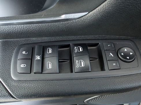 Used 2019 RAM 1500 Big Horn image 7