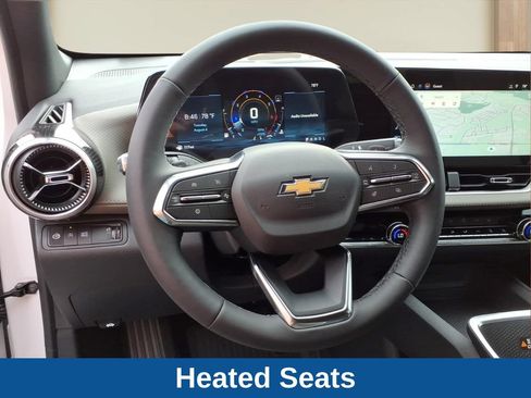 New 2027 Chevrolet Equinox LT w/ Convenience Package II FWD image 3