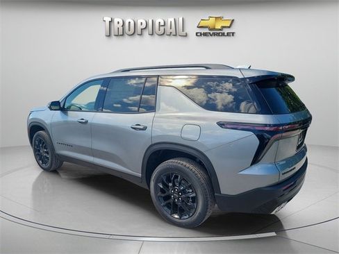 New 2026 Chevrolet Traverse LT w/ Midnight/Sport Edition image 3