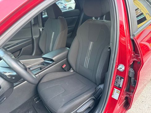 Used 2025 Hyundai Elantra Sport image 7