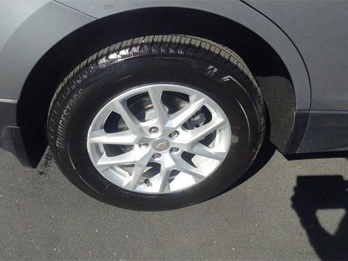 Used 2023 Chevrolet Equinox LT w/ LPO, Floor Liner Package image 29