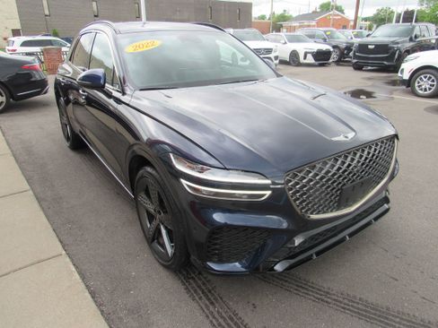 Used 2022 Genesis GV70 2.5T w/ Sport Prestige Package AWD/4WD image 4