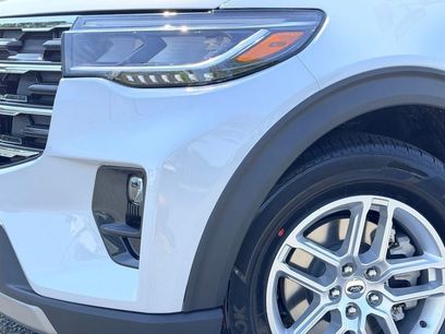 New 2026 Ford Explorer Active w/ Active Comfort Package