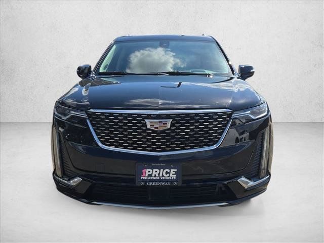 Used 2023 Cadillac XT6 Premium Luxury w/ Technology Package FWD image 2