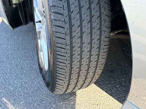 Used 2025 Toyota Camry LE image 7