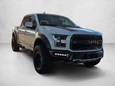 Used 2020 Ford F150 Raptor w/ Equipment Group 802A Luxury AWD/4WD image 3