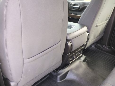 Used 2022 Chevrolet Silverado 2500 LT w/ Convenience Package image 18