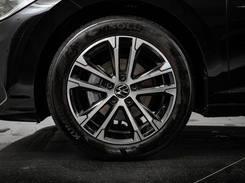 Used 2025 Volkswagen Jetta Sport image 13