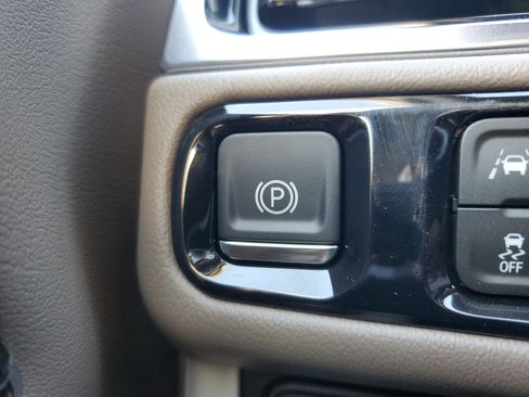 New 2026 GMC Yukon Denali w/ Sun & Power Step Package image 31