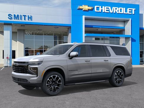 New 2026 Chevrolet Suburban RST w/ Comfort Package AWD/4WD image 26