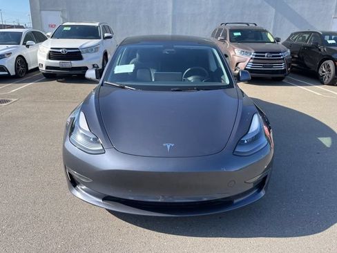 Used 2023 Tesla Model 3 Standard Range RWD image 2