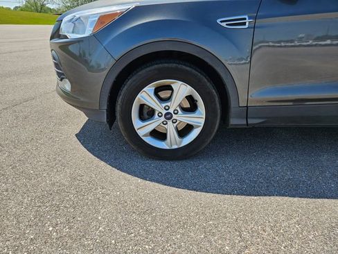 Used 2016 Ford Escape SE image 27
