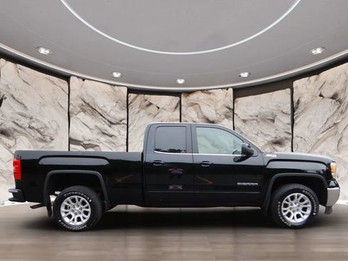 Used 2015 GMC Sierra 1500 SLE w/ SLE Value Package AWD/4WD image 5