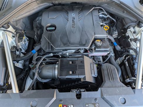 Used 2022 Genesis GV70 2.5T w/ Advanced Package image 32