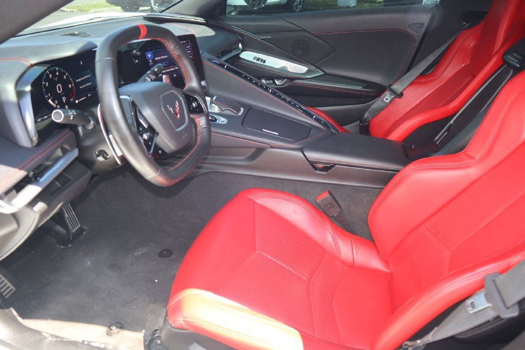 Used 2022 Chevrolet Corvette Stingray Coupe RWD image 17