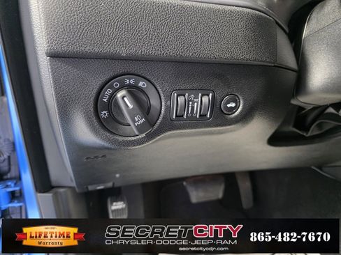 Used 2023 Dodge Charger Scat Pack image 14
