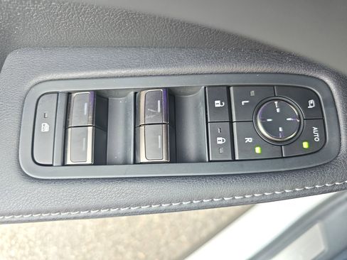 Used 2024 Lexus RX 350 w/ Luxury Package image 26