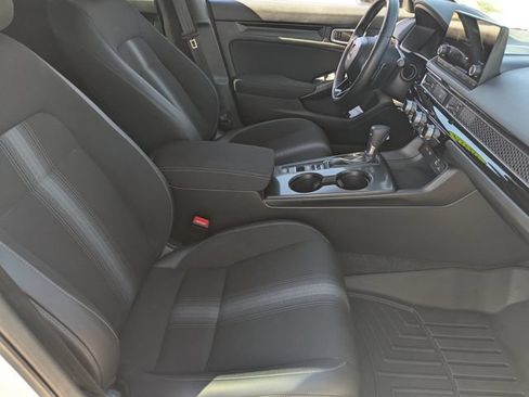 Used 2024 Honda Civic Sport image 13