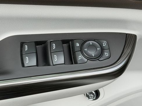 Used 2020 GMC Acadia SLT w/ Driver Alert Package II AWD/4WD image 26