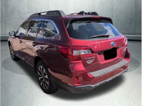 Used 2017 Subaru Outback 2.5i Limited image 5