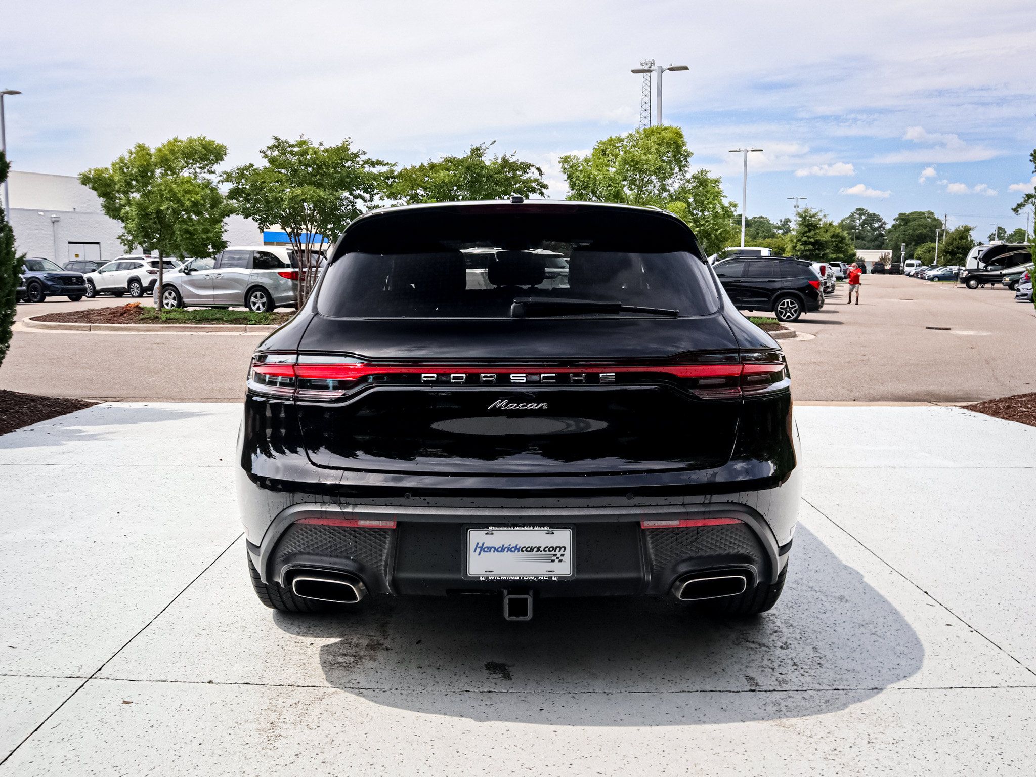 Used 2026 Porsche Macan w/ Premium Package Plus AWD/4WD image 9