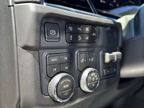 New 2026 Chevrolet Tahoe High Country AWD/4WD image 32