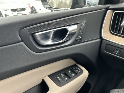 New 2026 Volvo XC60 B5 Plus w/ Climate Package image 16