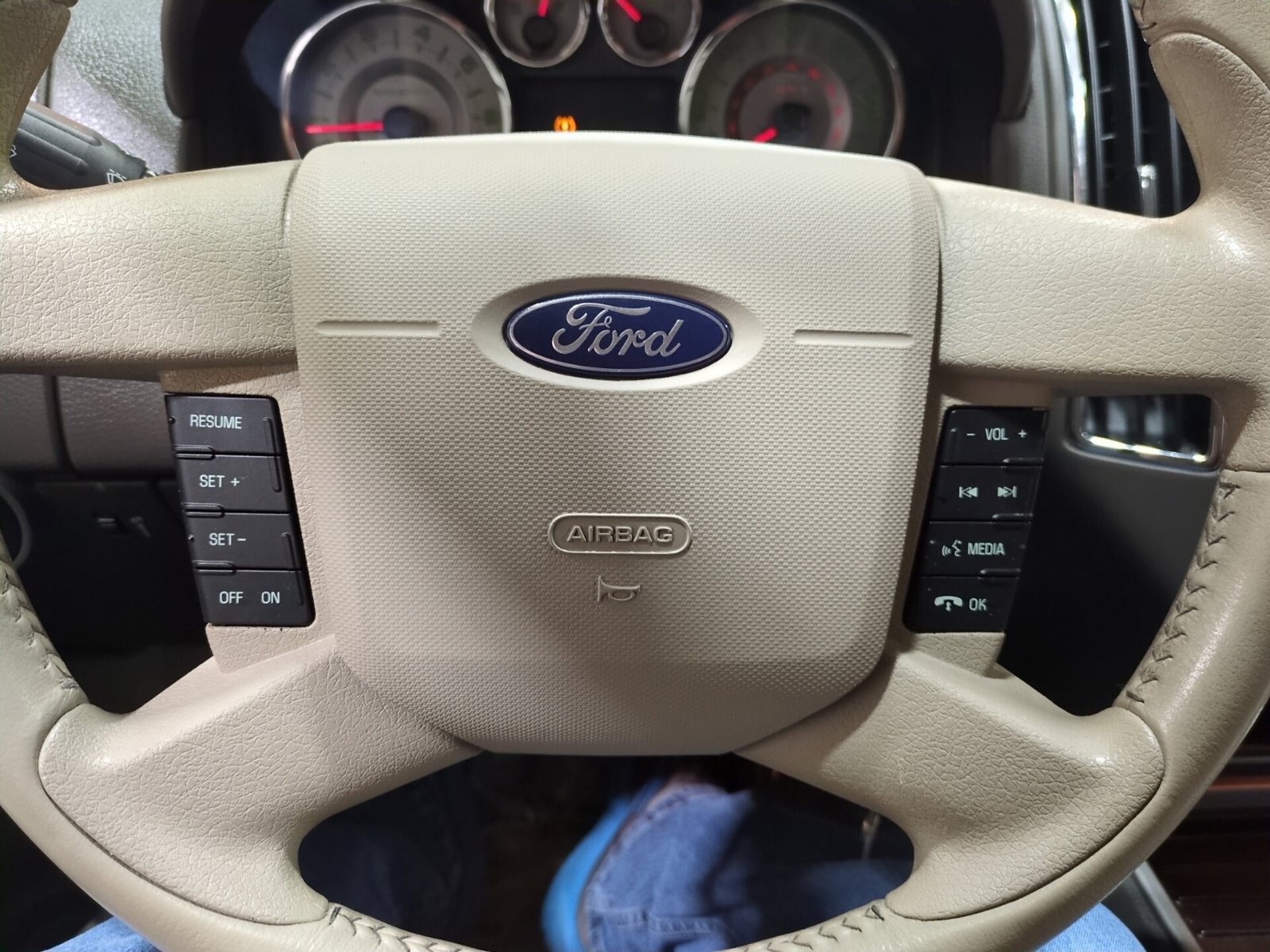 Used 2009 Ford Edge Limited AWD/4WD image 21