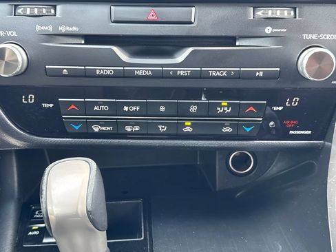 Used 2017 Lexus RX 350 FWD w/ Accessory Package image 18