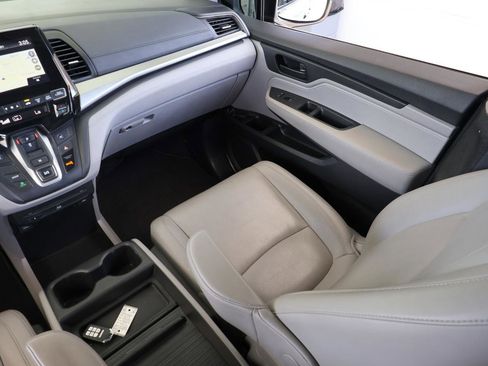 Used 2019 Honda Odyssey EX-L image 18