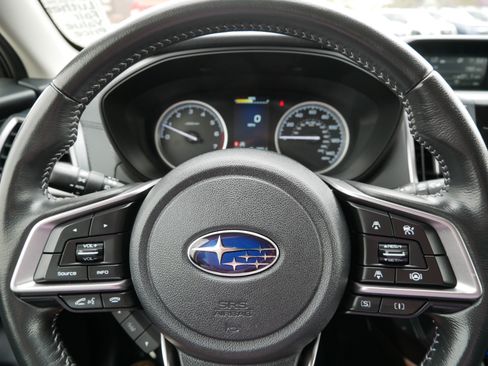 Used 2023 Subaru Forester Premium AWD/4WD image 25