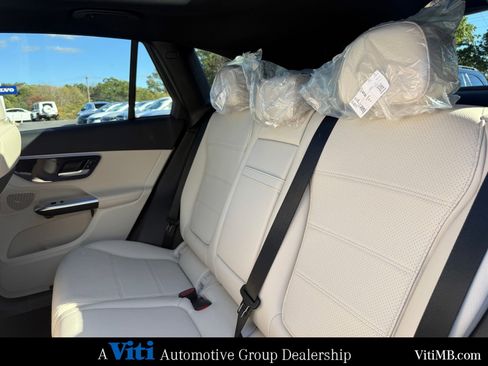 Certified 2026 Mercedes-Benz GLC 300 4MATIC image 15