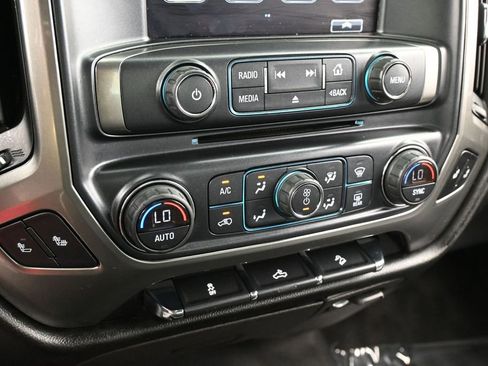 Used 2018 Chevrolet Silverado 1500 LT w/ All Star Edition AWD/4WD image 20