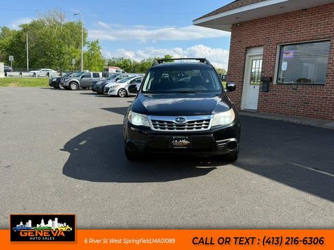 Used 2011 Subaru Forester 2.5X Premium w/ All-Weather Pkg AWD/4WD image 2