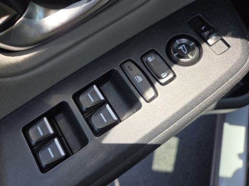 Certified 2023 Honda Pilot Touring image 33