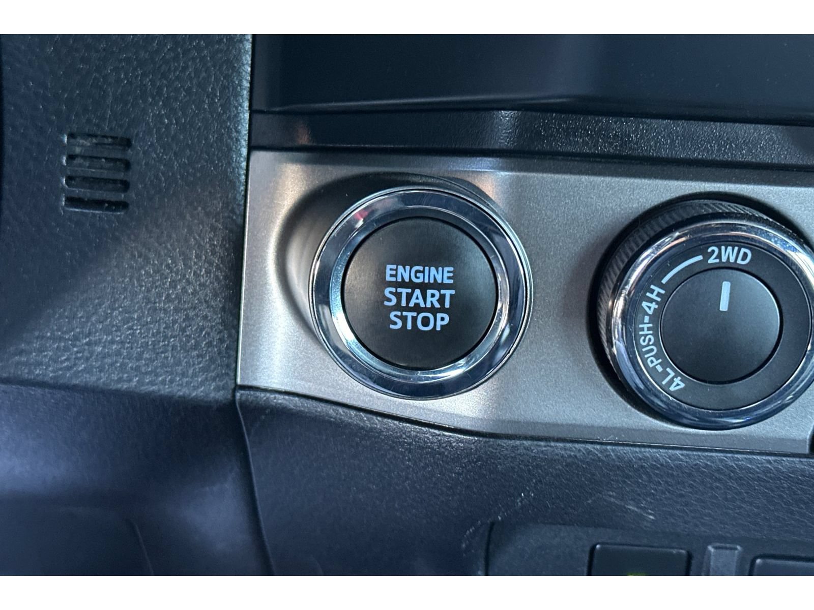 Certified 2022 Toyota Tacoma Limited w/ Nightshade Package AWD/4WD image 25