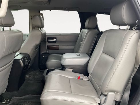 Used 2015 Toyota Sequoia Platinum image 15